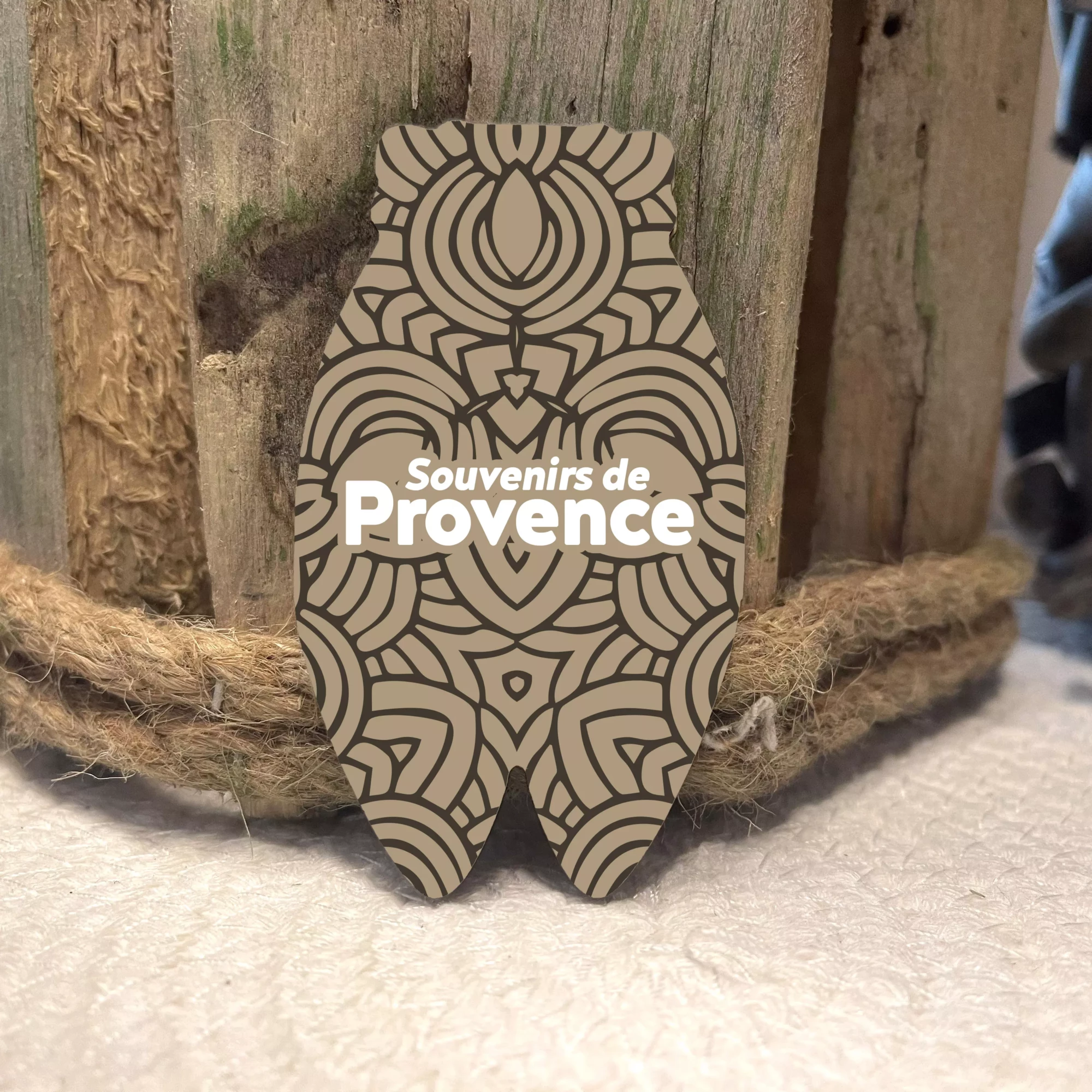 Magnet en bois Cigale Arabesque – Image 4
